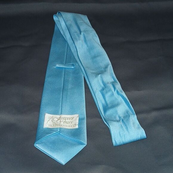 Forever Pours International tie light turquoise EUC - Picture 4 of 5